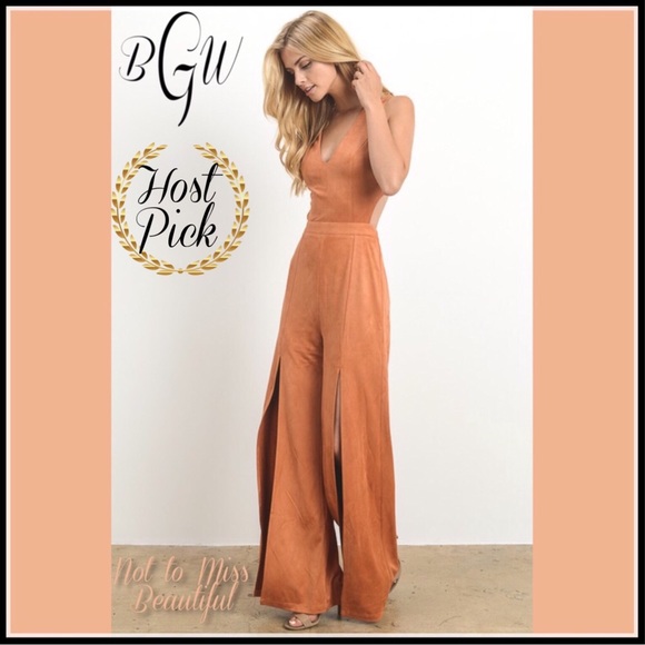 🆕🎉HP🎉5⭐️SO Gorgeous Jumpsuit - Picture 2 of 7
